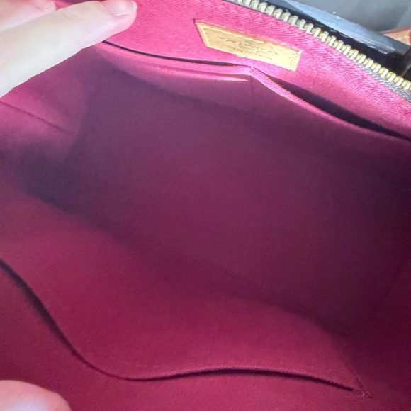 Louis Vuitton bag - Picture 16 of 16